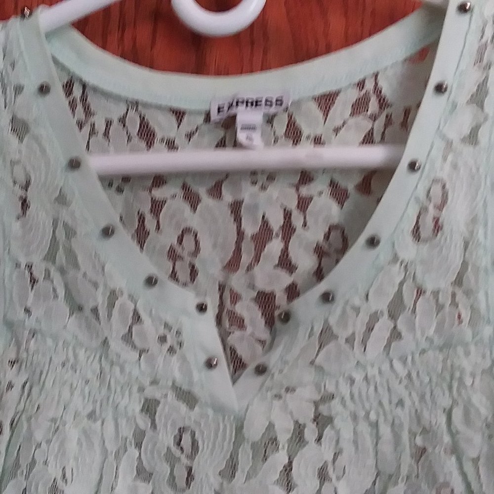 Express Tank Top - Picture 4 of 5